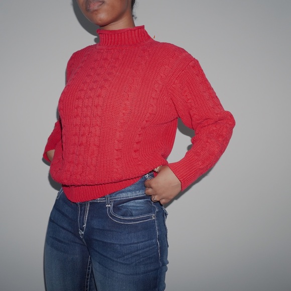 Red turtleneck sweater - Picture 3 of 6
